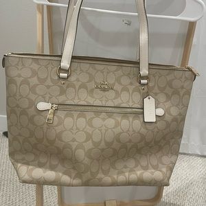 Light brown Coach Sig gallery tote
